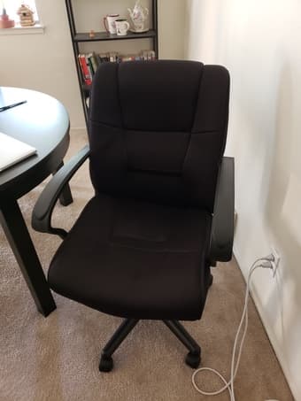 Black Cushioned Desk Chair 1