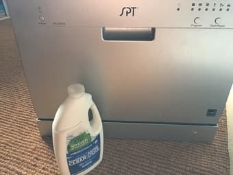 SPT Countertop Dishwasher / Dish Washer + dishwasher detergent 1