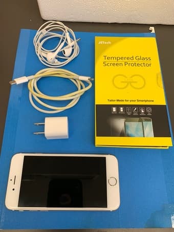 [Sell] iPhone 6S 64GB Gold Excellent condition, Unlocked 1