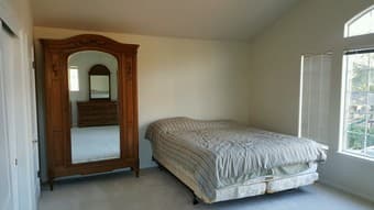1 bedroom shared bath - 5 min to campus 1