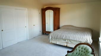 1 bedroom shared bath - 5 min to campus 2