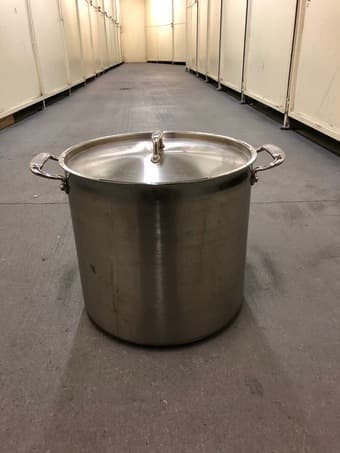 Stainless Steel Pot 24Qt. 1
