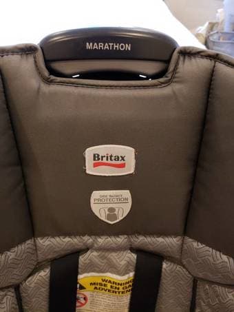 Britax Marathon convertible car seat in excellent condition! 3