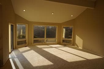 400+Square Room w/ Private Access to Patio, Ornamental Fireplace 2