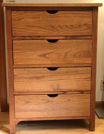 Solid wood dressers, 4 drawer chest (set of 2), $100 FOR BOTH 1