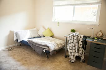 A room available in a Mountain View 3