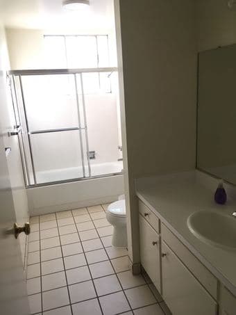 Private bedroom in a 2B2B apartment in Palo Alto available now 3