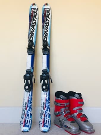 JR. DYNASTAR Team Speed SKIS and SALOMON SKI BOOTS - $110 1