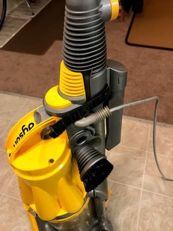 Dyson DC07 Upright Vacuum 2