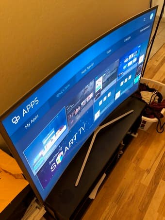 Samsung 49-inch FHD Curved smart TV (like new) 2