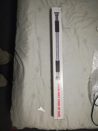 Pullup Bar Hand in door - $10 1