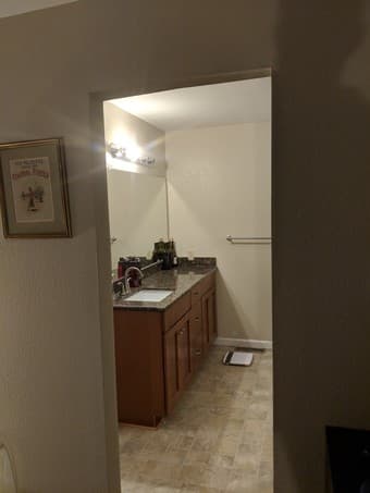 Beautiful Private Room and Bath in a Townhouse in Redwood City $1,300 2