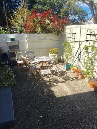 Great room in Menlo Park house available - $1350 per month 1