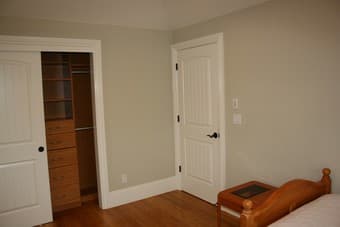 One spacious and furished bedroom im a beautiful new house 3