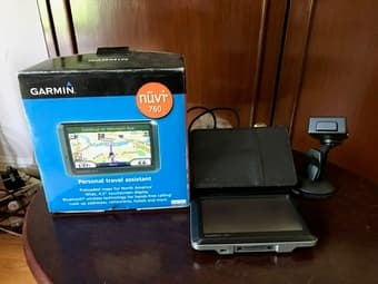 GPS Garmin Nuvi 760 like new 1