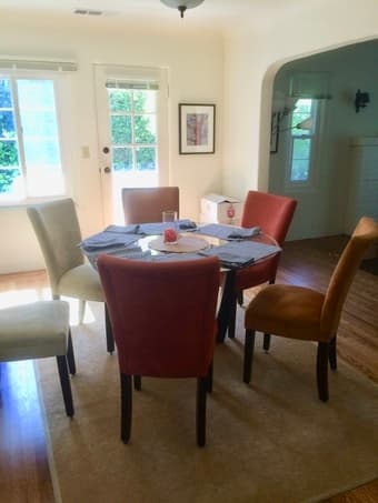 Great room in Menlo Park house available February 1st 3