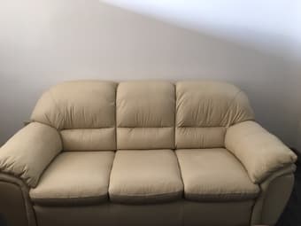excellent like new leather sofa 1