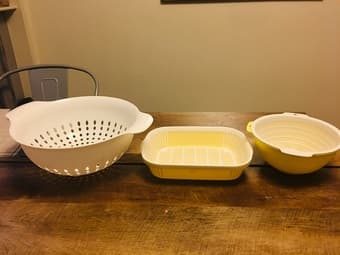 Strainer, dust bin, kettle 1