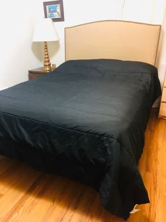 Black comforter 1