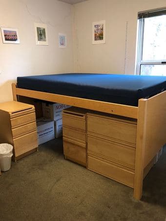 Subleasing 1 room in 2B/1Bath apartment: 2/27 through 4/1 2
