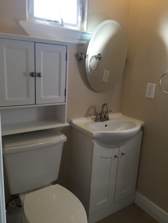 Single room in a 4-bdrm, 3-bathroom house 2