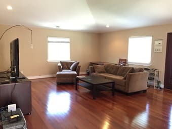 Single room in a 4-bdrm, 3-bathroom house 3