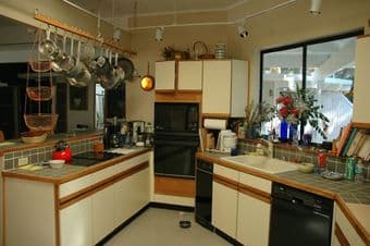 Avail 3/1 furn room for $1425. w/ priv patio entr in  modern house 2