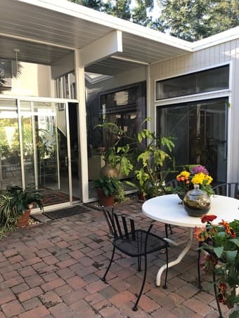 Avail 3/1 furn room for $1425. w/ priv patio entr in  modern house 3