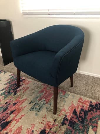 Accent chair (1 year old) 1
