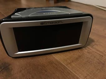 Emerson SmartSet Digital Alarm Clock & AM & FM  Radio 1