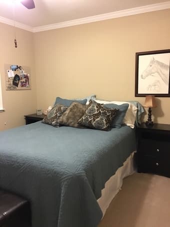 Summer Qtr - private bedroom/bath available in Redwood City home 1