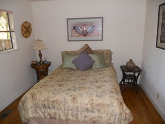 Room for rent w/private bath 2