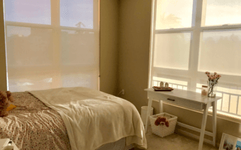 Beautiful sunny room in luxury apartment with walking closet!+Parking 2