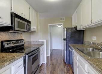 Fully furnished room in San Carlos with great views! 3