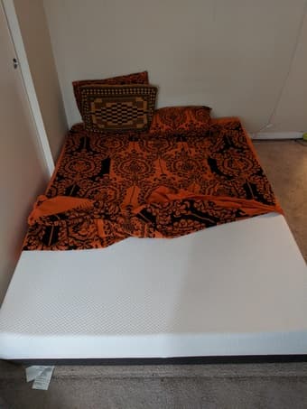 Firm 10" Memory Foam Queen Mattress 1