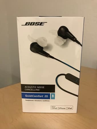 Bose QuietComfort 20 Acoustic Noise Canceling Headphones New 1