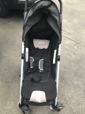 Graco breaze stroller 1