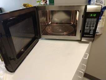 Cuisinart Microwave CMW-100 Like New (on-campus) 2