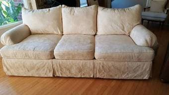 Comfy couch/sofa (Mountain View) 1