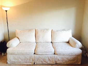Comfy couch/sofa (Mountain View) 3