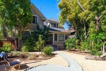 Shared Rooms / Girls Room / Co Ed and Private Room @ Rentashare.com 1