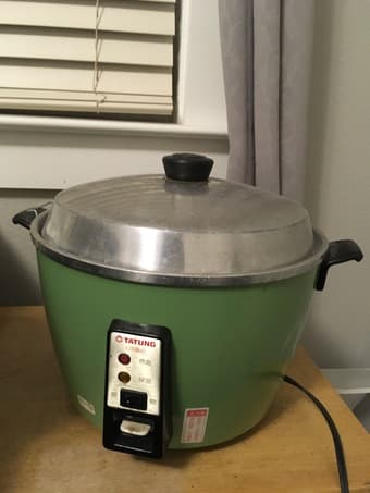 10 Cup Rice Cooker 1