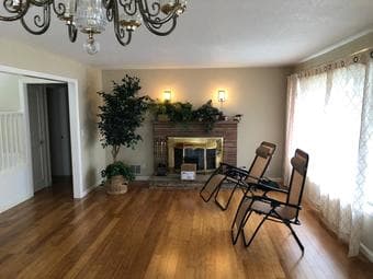 Quiet furnished room in 2500sqft house within bike distance to campus 1