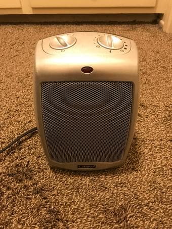 Portable Heater with Adjustable Thermostat 1