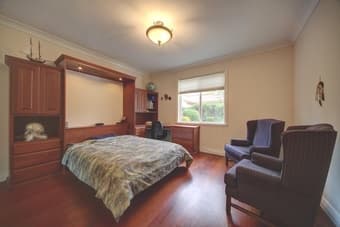 GREAT MASTER BEDROOM WITH PRIVATE BATHROOM IN BEAUTIFUL HOUSE IN PA 1