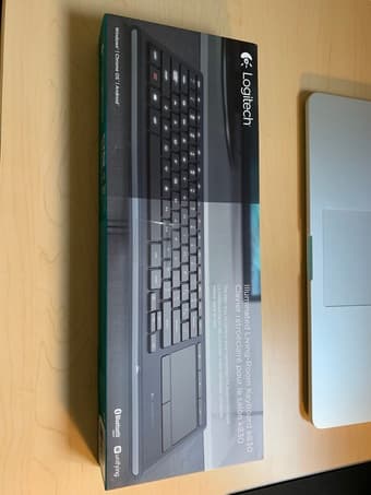 Logitech K830 Living-Room Keyboard 2