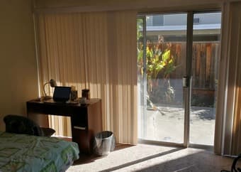 Spacious Living Room in MV near shopping center 1