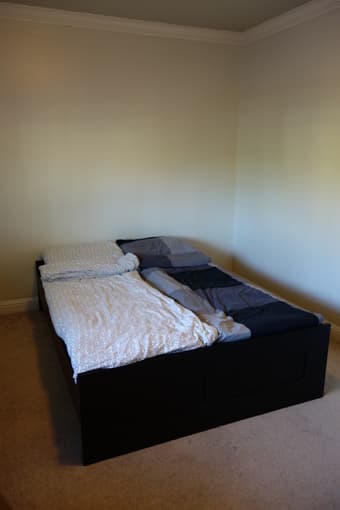 Bed (full size) 1