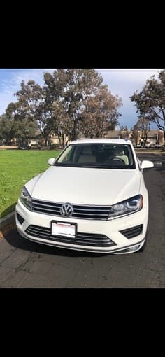 2016 VW Touareg for sale 1
