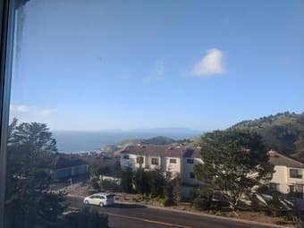 Private bedroom and bath overlooking the ocean in 4bdrm house 1
